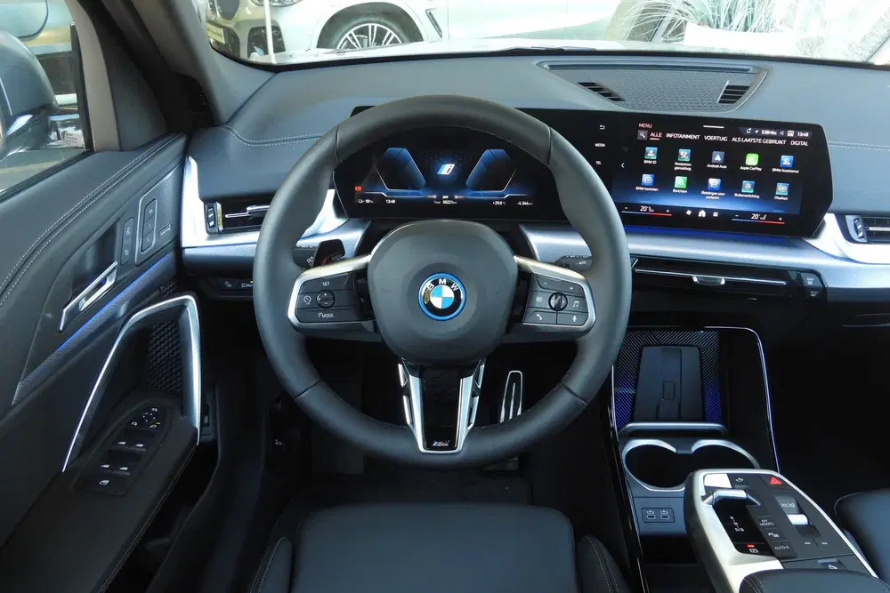 BMW iX2 xDrive30 M Sport uit 2026, foto 2