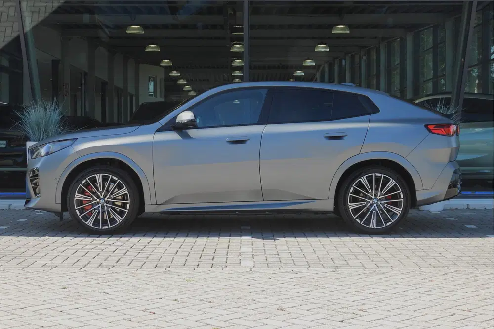 BMW iX2 xDrive30 M Sport uit 2026, foto 5