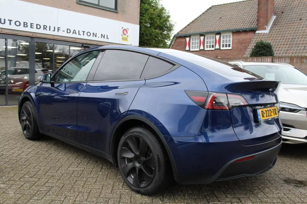 Tesla Model Y RWD SOH 92 % 1e EIG uit 2022, foto 3