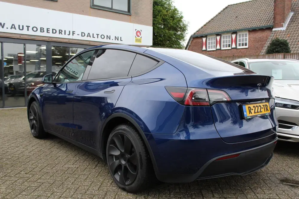 Tesla Model Y RWD SOH 92 % 1e EIG uit 2022, foto 4