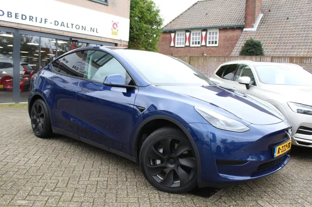 Tesla Model Y RWD SOH 92 % 1e EIG uit 2022, foto 5
