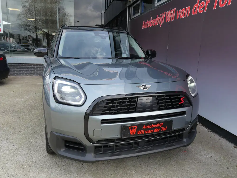 Mini Countryman 2.0 S ALL4 CLASSIC M PLUS uit 2024, foto 2