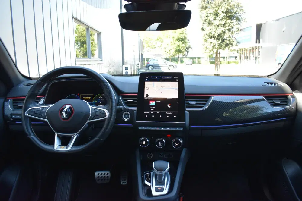 Renault Arkana E-Tech Hybrid 145 RS line uit 2022, foto 13