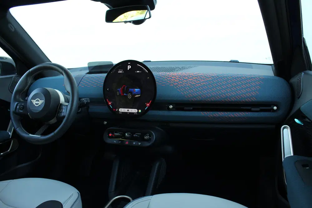 Mini Aceman E uit 2025, foto 14