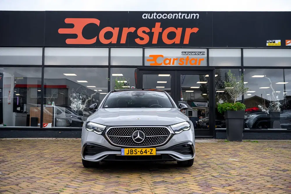Mercedes-Benz E-Klasse 300 e Sport Edition uit 2025, foto 2