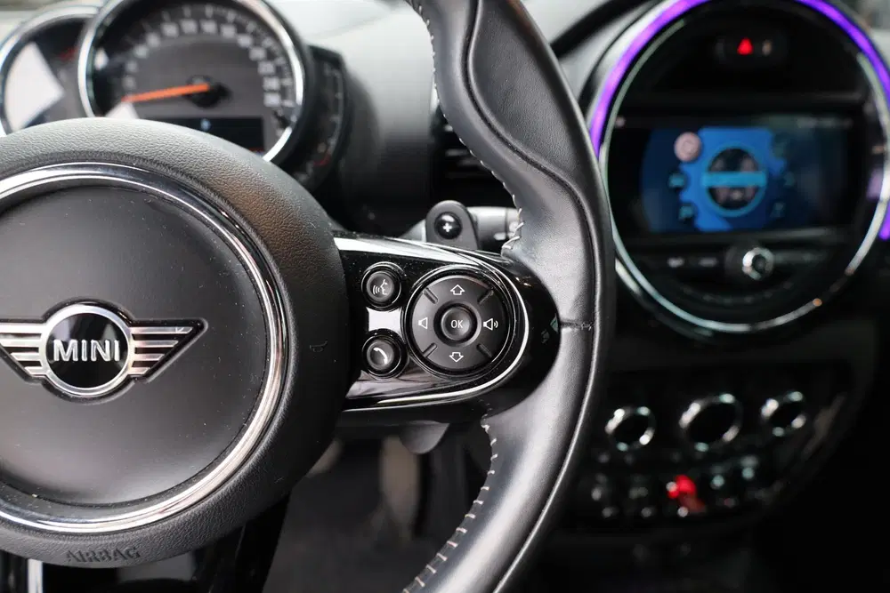 Mini Clubman Cooper S uit 2019, foto 13