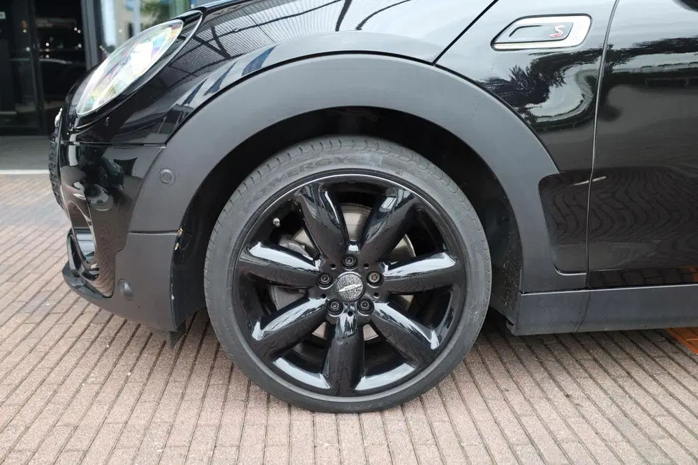 Mini Clubman Cooper S uit 2019, foto 4