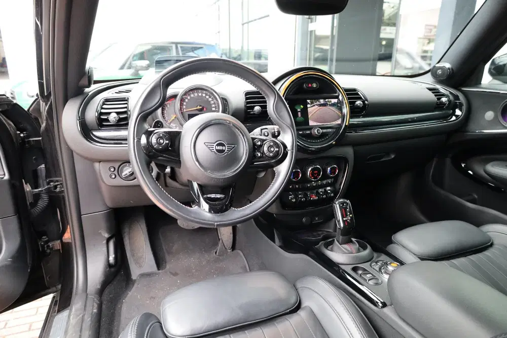 Mini Clubman Cooper S uit 2019, foto 5