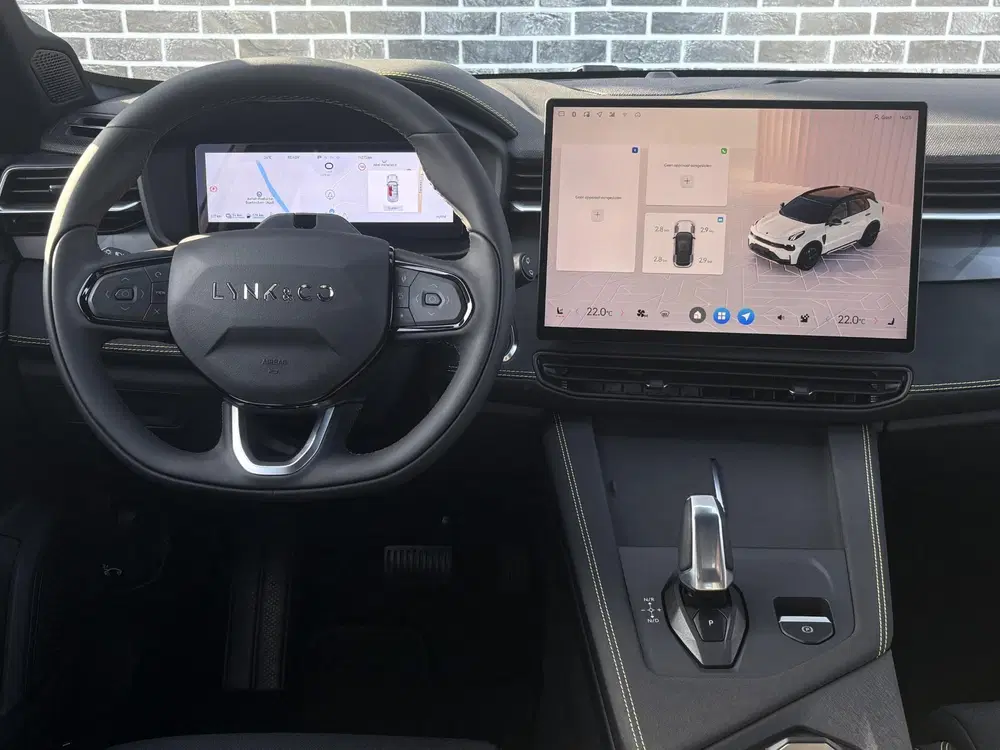 Lynk & Co 01 Plug-in Hybrid 1.5 Core uit 2025, foto 15