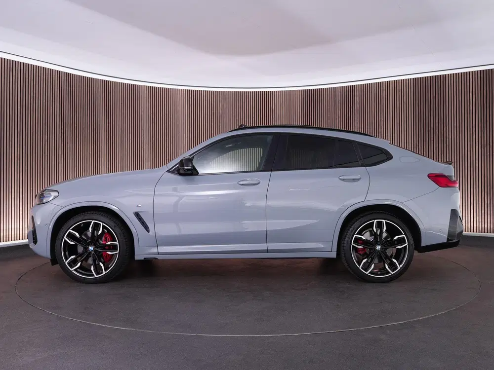 BMW X4 xDrive 360pk High Executive uit 2021, foto 10