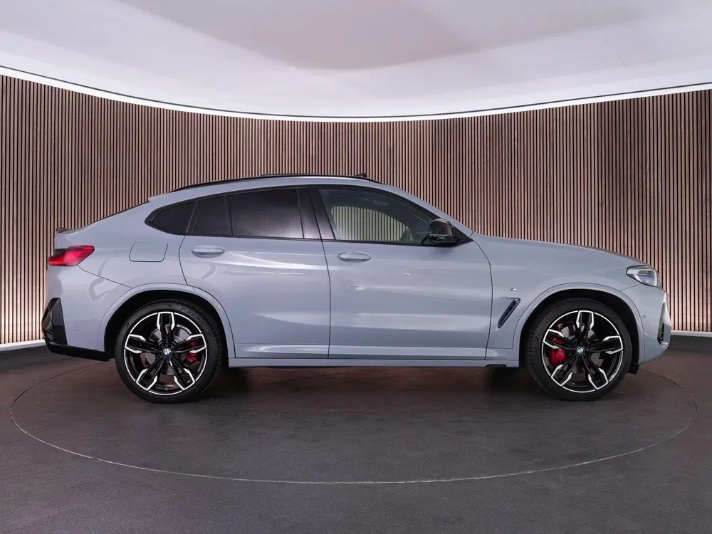 BMW X4 xDrive 360pk High Executive uit 2021, foto 11