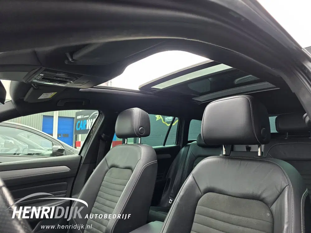 Volkswagen Passat 1.4 TSI PHEV GTE Business Pano uit 2022, foto 9