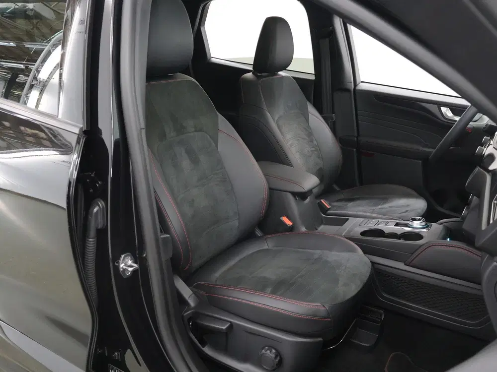 Ford Kuga 2.5 PHEV ST-Line X uit 2022, foto 11