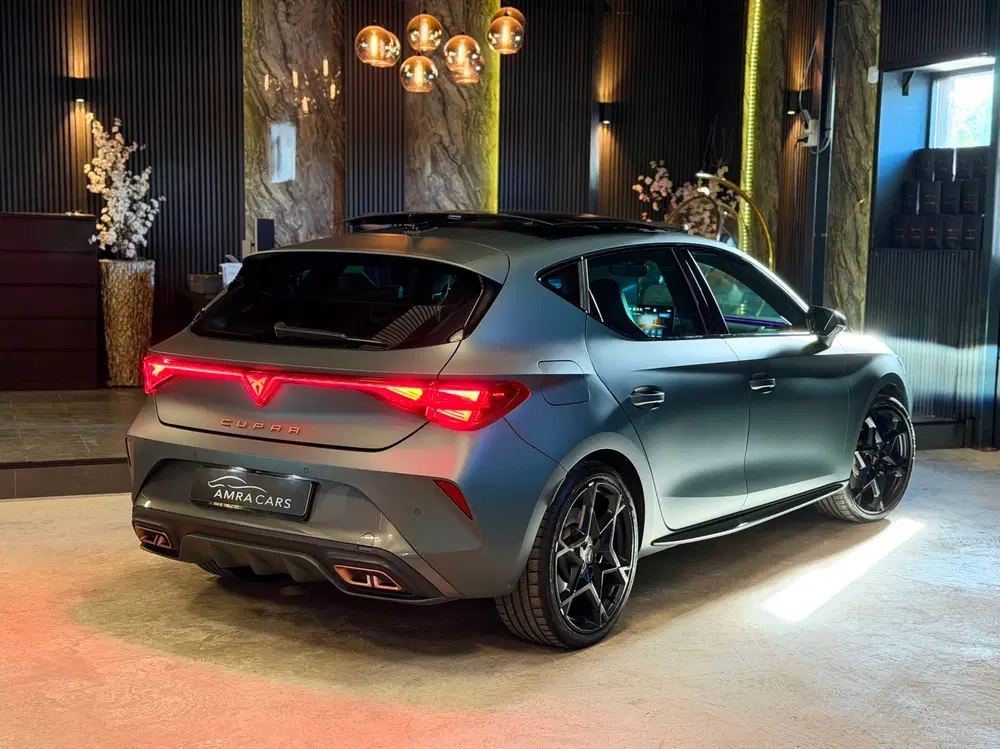 Cupra Leon 1.5 TSI e-Hybrid VZ Extreme 272PK uit 2024, foto 2
