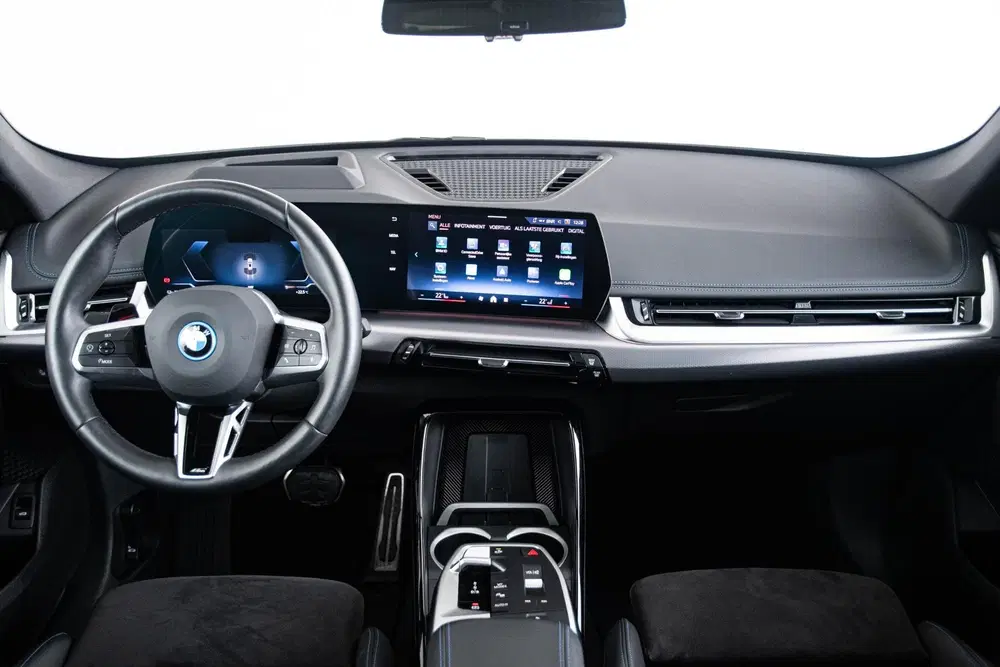 BMW iX1 eDrive20 67 kWh M Sport uit 2025, foto 3
