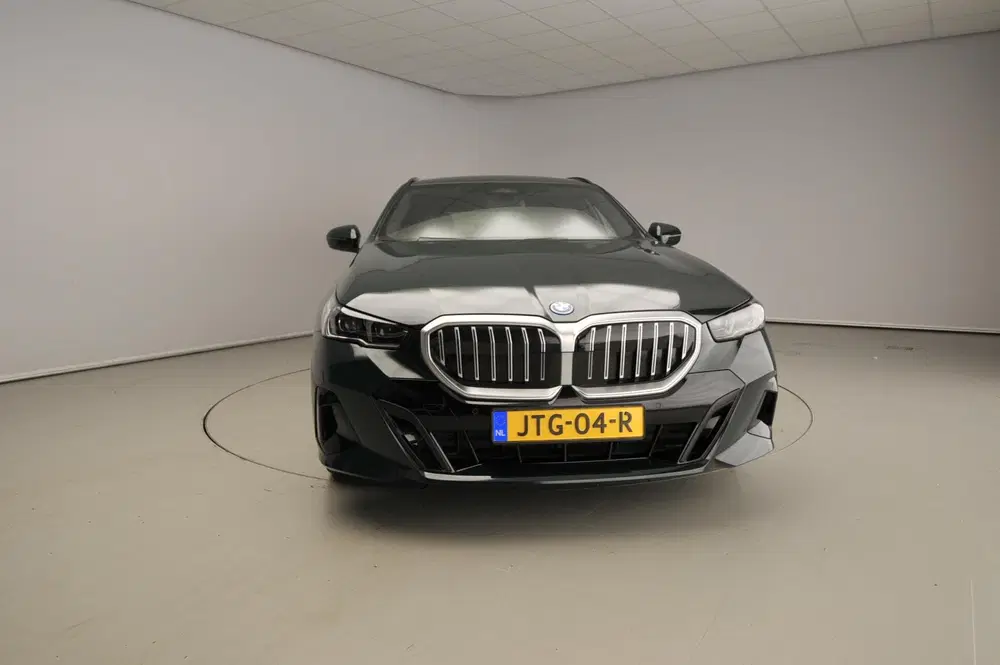 BMW 5-serie Touring 530e uit 2026, foto 5