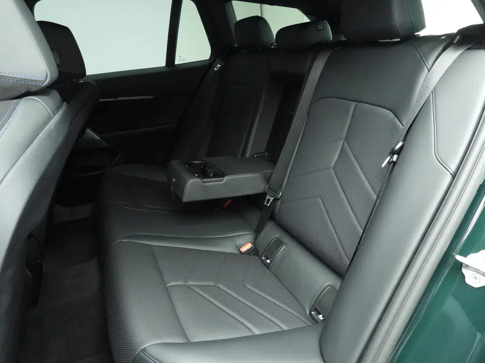 BMW 5-serie Touring 530e uit 2026, foto 8