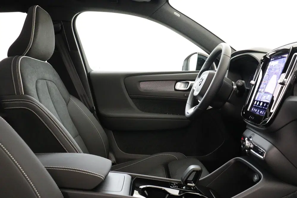 Volvo EX40 SINGLE MOTOR EXTENDED RANGE ULTRA BLACK ED uit 2026, foto 8