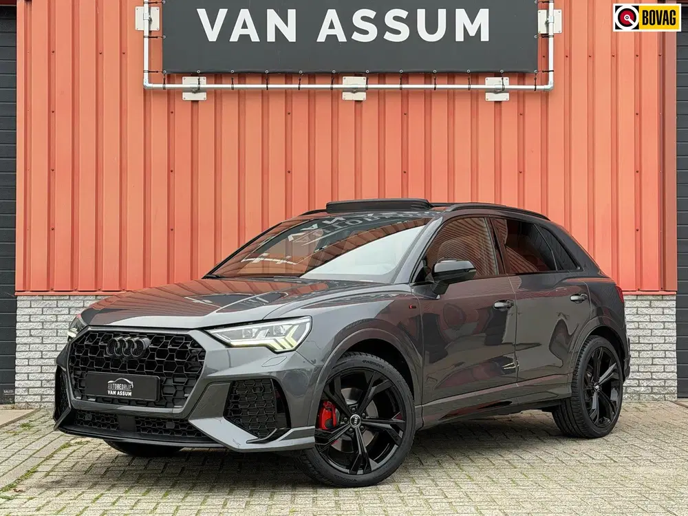 Audi Q3 45 TFSI quattro 3x S-Line RSQ3 Look Pano C uit 2019