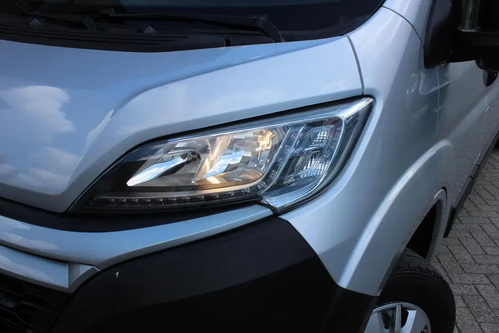 Citroën Jumper Citroen Jumper 30 2.0HDI L2H2 163pk Navi uit 2019, foto 4