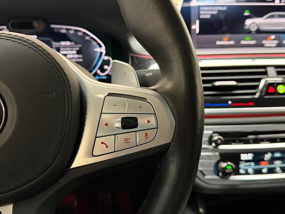 BMW 7-serie 745e High Executive uit 2019, foto 9
