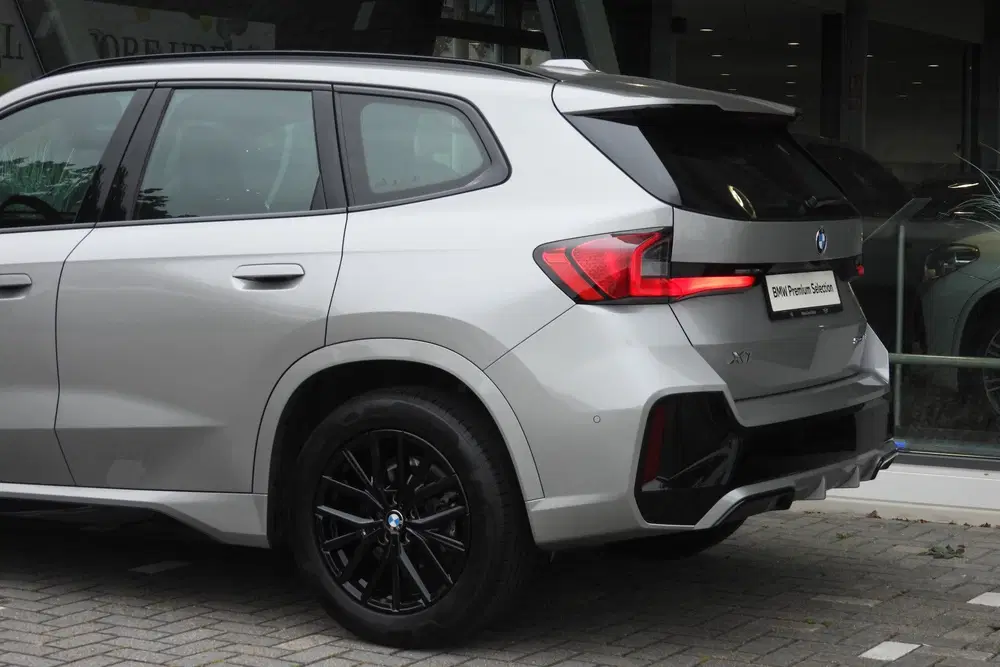 BMW X1 sDrive18i M Sport Automaat uit 2025, foto 13