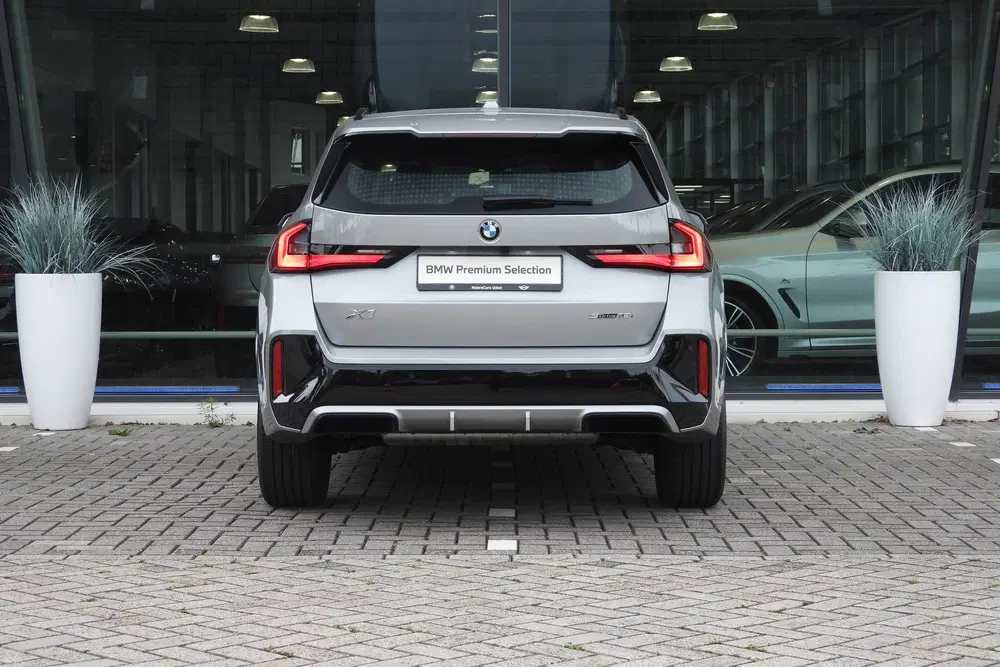 BMW X1 sDrive18i M Sport Automaat uit 2025, foto 9