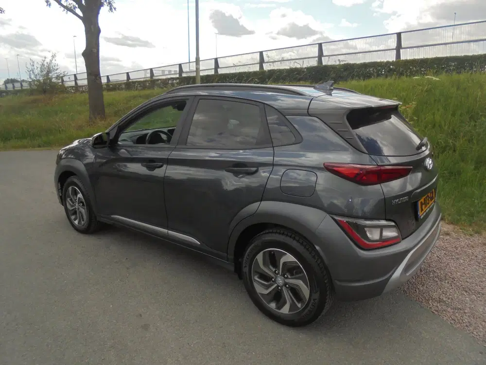 Hyundai KONA Hyundai Kona 1.6 GDI Hybrid airco trekhaak uit 2022, foto 2