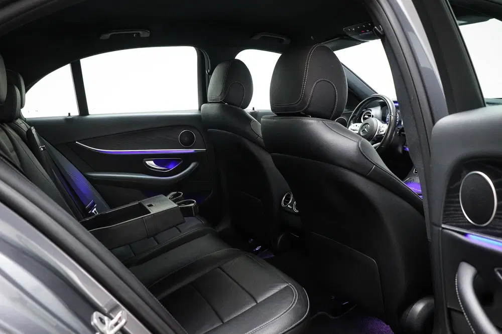 Mercedes-Benz E-Klasse 200 Business Solution Sport uit 2020, foto 11