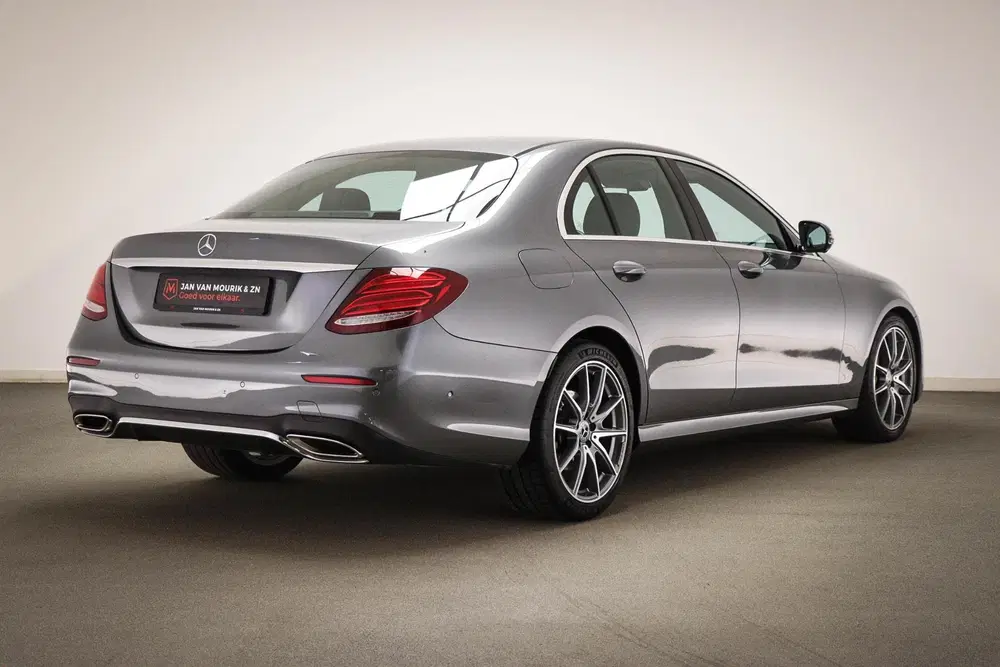 Mercedes-Benz E-Klasse 200 Business Solution Sport uit 2020, foto 2