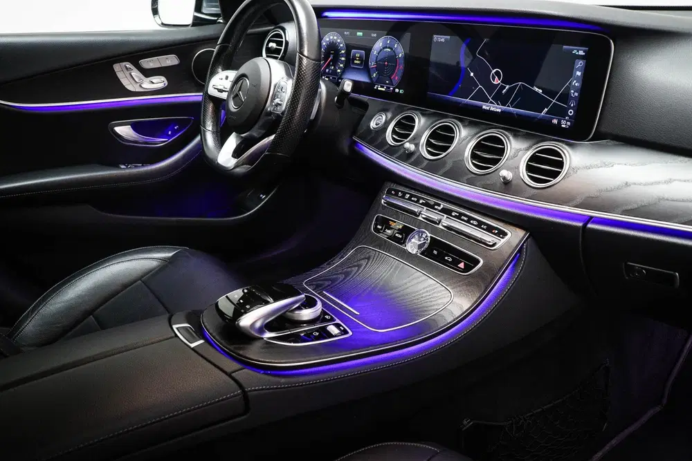 Mercedes-Benz E-Klasse 200 Business Solution Sport uit 2020, foto 3