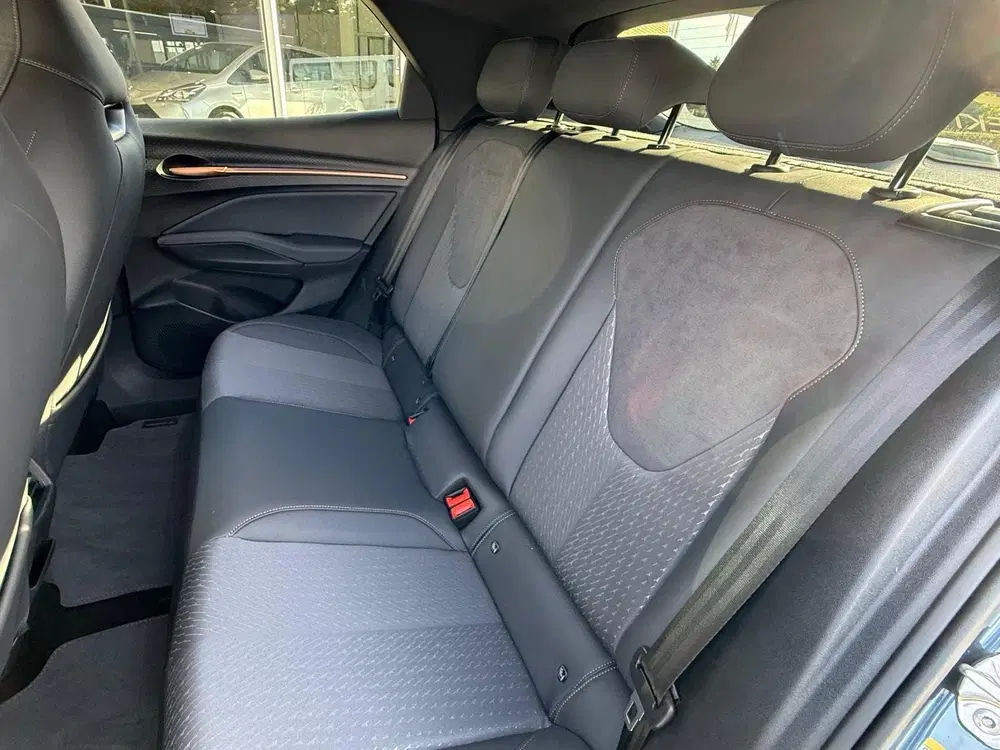 Cupra Raval Business First Edition 56 kWh Carplay uit 2026, foto 10