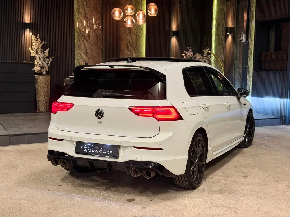 Volkswagen Golf 2.0 TSI R 4Motion AKRA uit 2021, foto 2