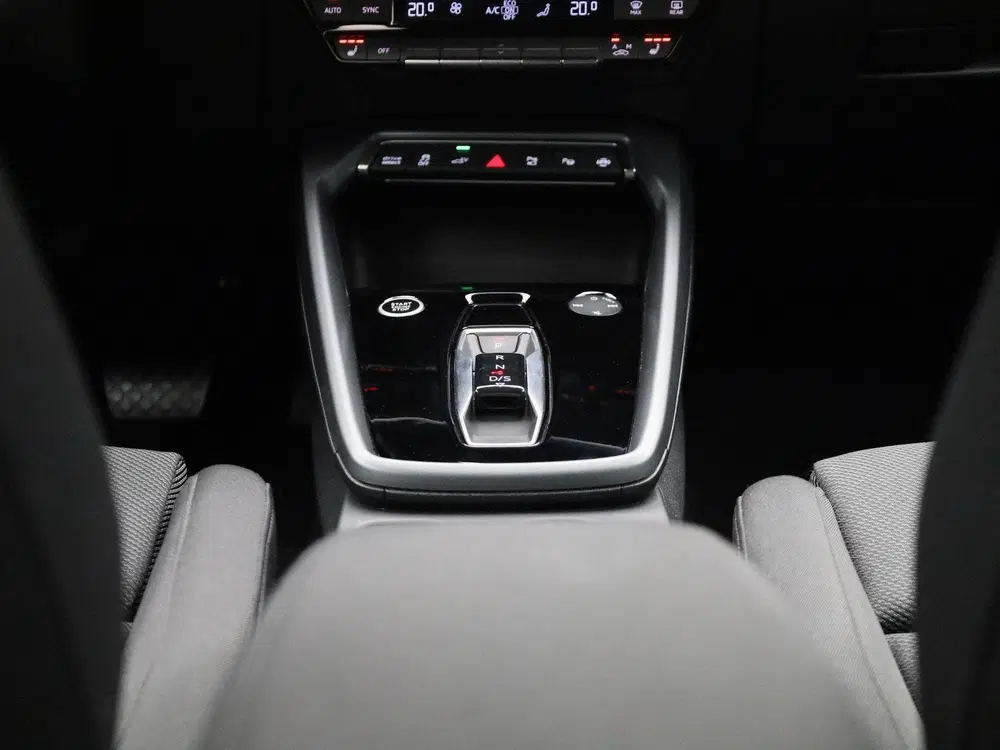 Audi A3 40 TFSI e Advanced edition 204 PK l Adapti uit 2025, foto 10