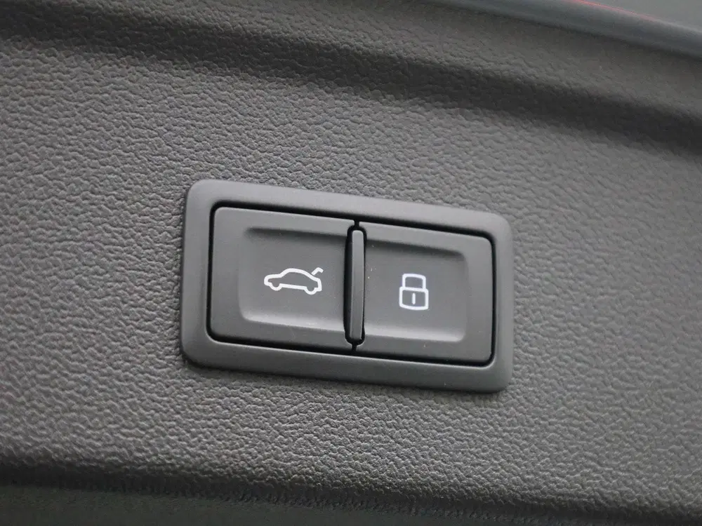 Audi A3 40 TFSI e Advanced edition 204 PK l Adapti uit 2025, foto 15