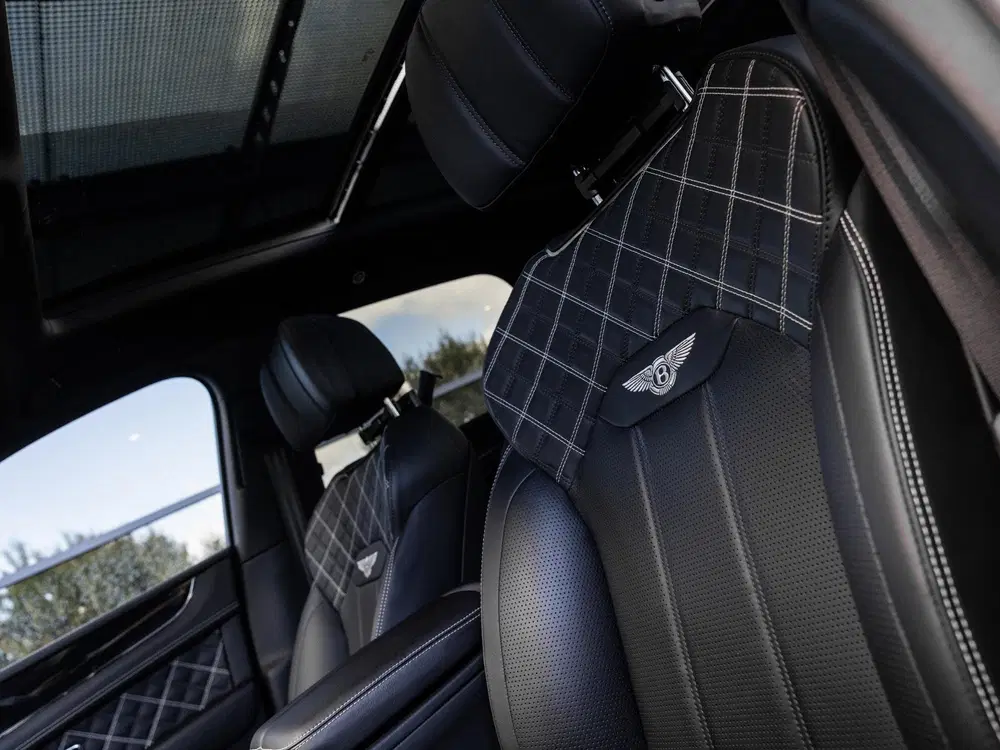 Bentley Bentayga 4.0 V8 uit 2021, foto 13