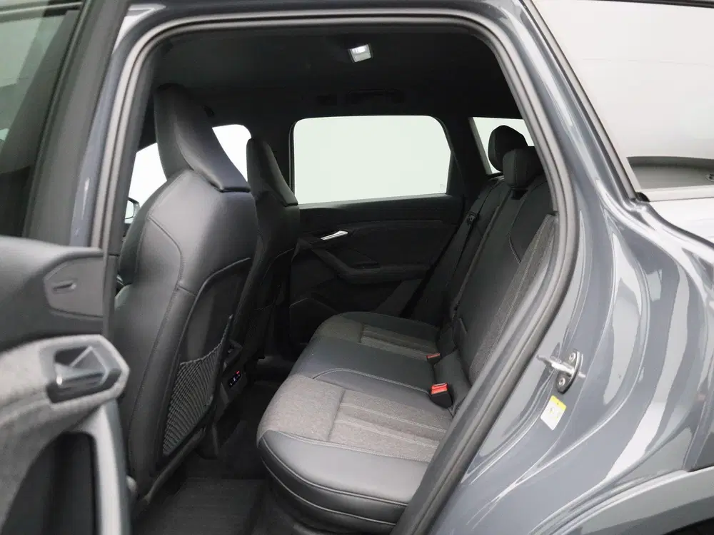 Audi Q6 e-tron Launch edition 83 kWh 252 PK uit 2024, foto 11