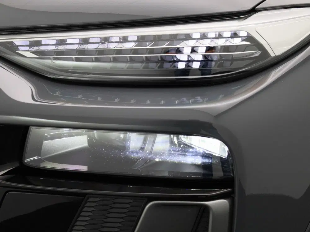 Audi Q6 e-tron Launch edition 83 kWh 252 PK uit 2024, foto 15