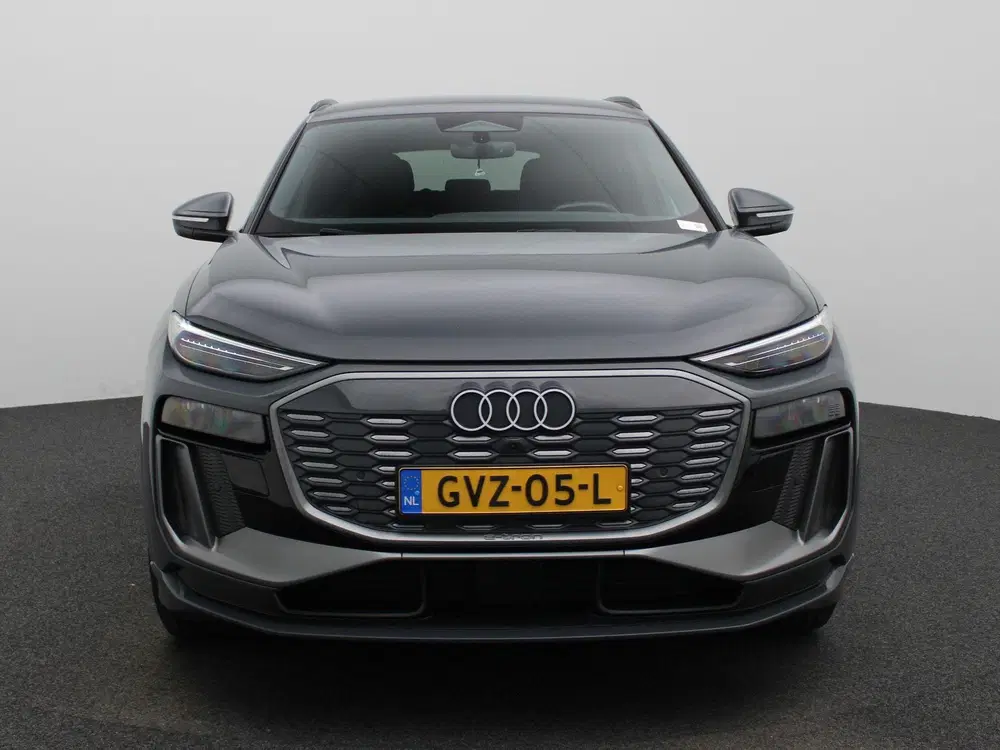Audi Q6 e-tron Launch edition 83 kWh 252 PK uit 2024, foto 2