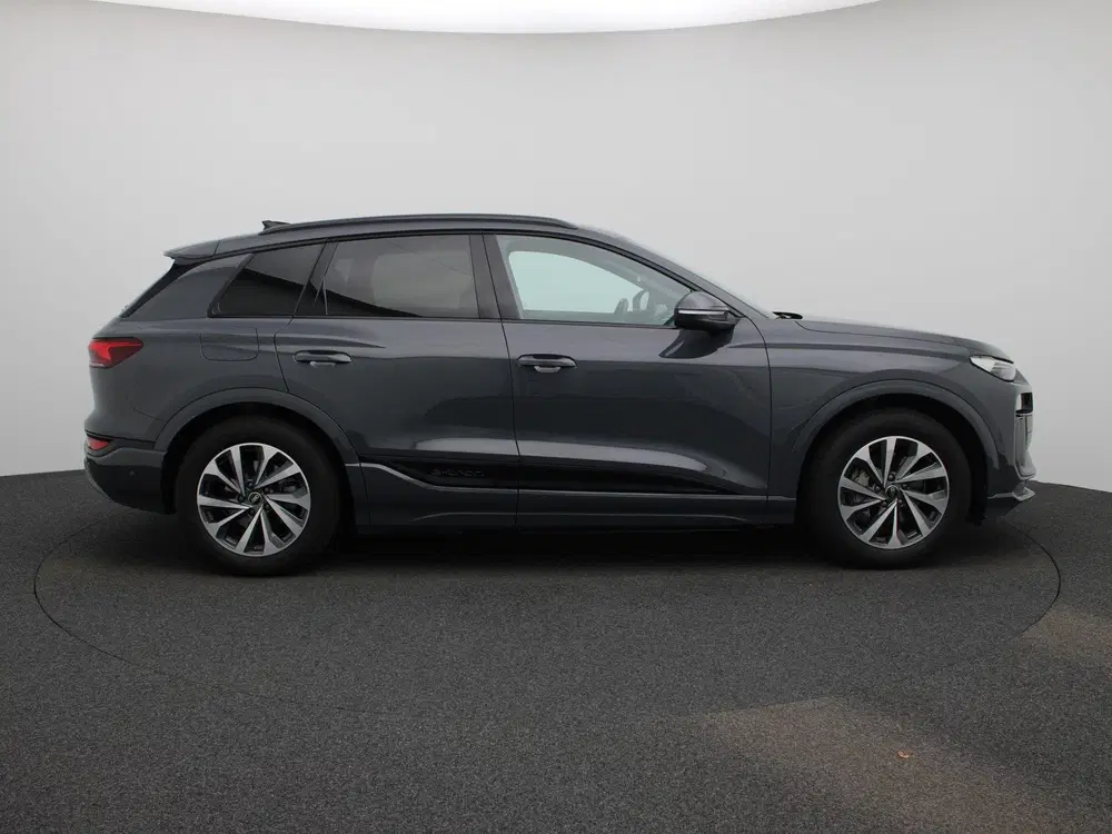 Audi Q6 e-tron Launch edition 83 kWh 252 PK uit 2024, foto 6