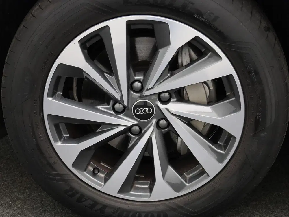 Audi Q6 e-tron Launch edition 83 kWh 252 PK uit 2024, foto 7