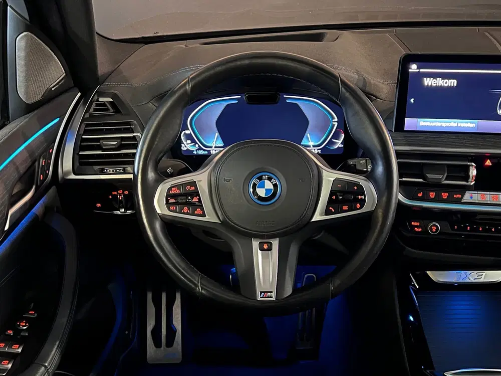 BMW iX3 High Executive 80 kWh Edition M Pano uit 2024, foto 15