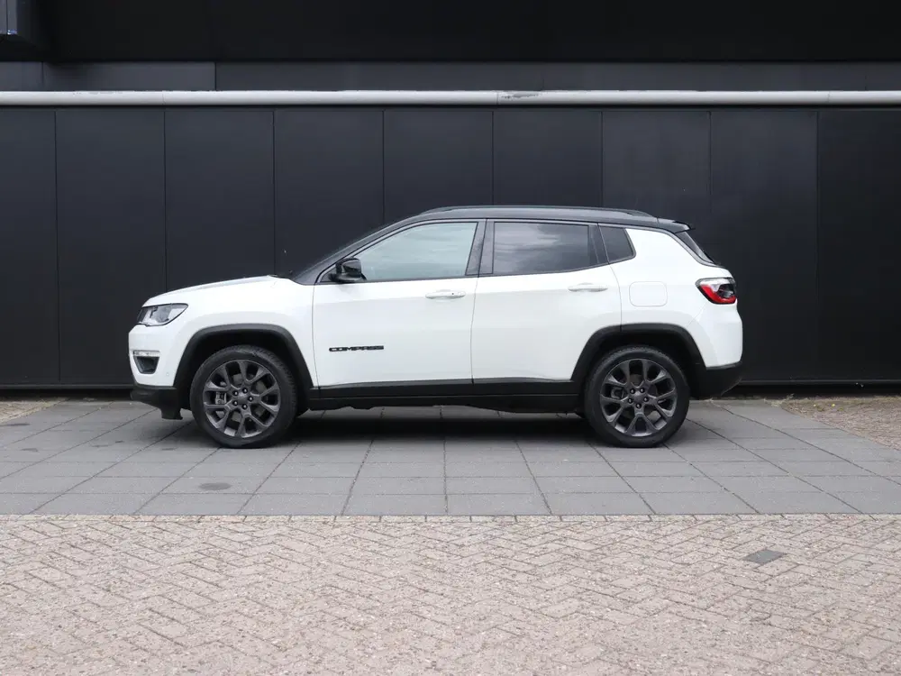 Jeep Compass 4xe 240 Plug-in Hybrid Electric S uit 2021, foto 2