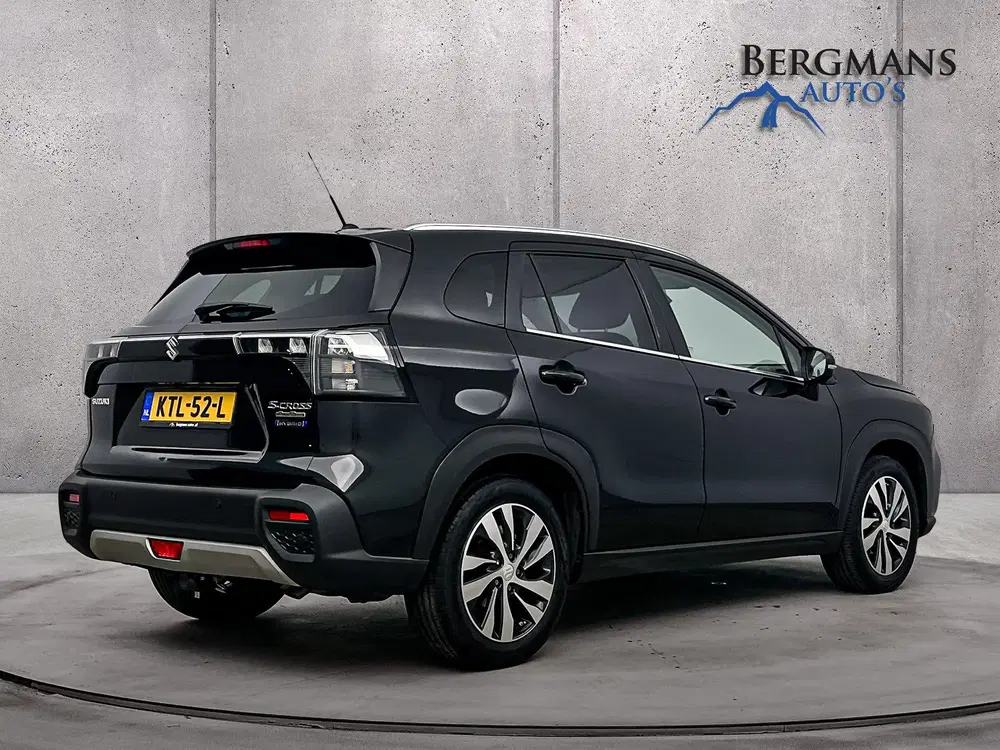 Suzuki S-Cross 1.5 Hybrid AllGrip Style uit 2023, foto 2