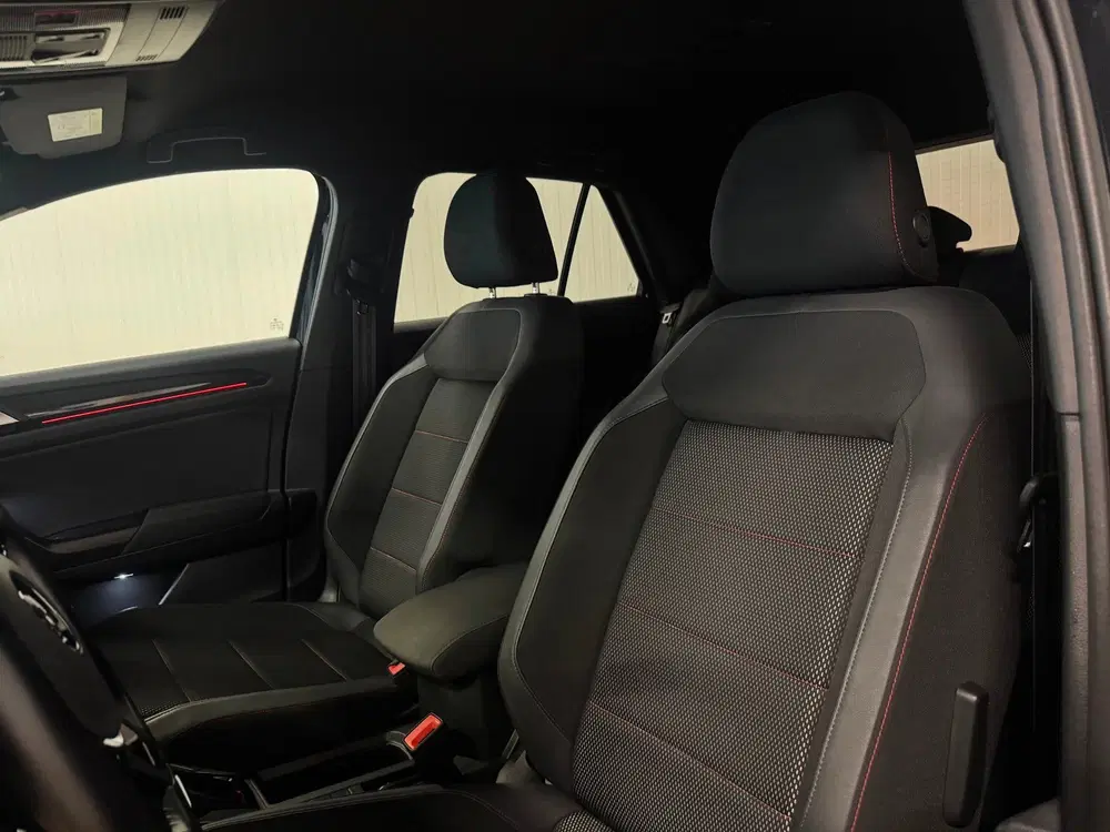 Volkswagen T-Roc 1.5 TSI Sport Business R uit 2020, foto 4
