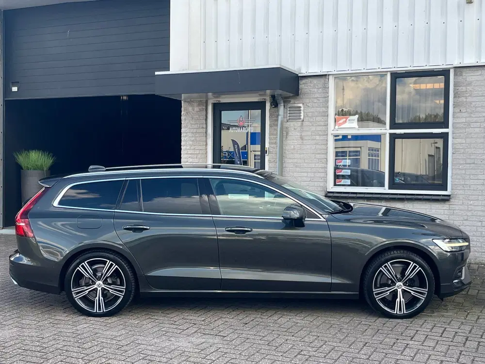 Volvo V60 2.0 T6 AWD Inscription uit 2019, foto 3
