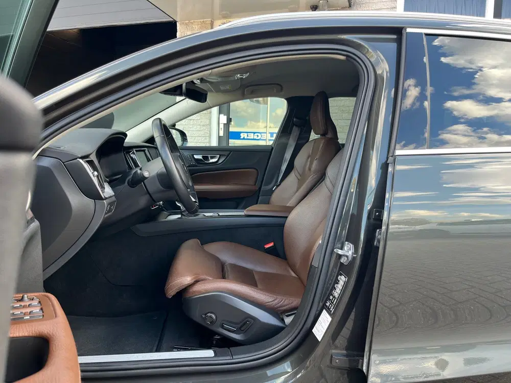 Volvo V60 2.0 T6 AWD Inscription uit 2019, foto 5