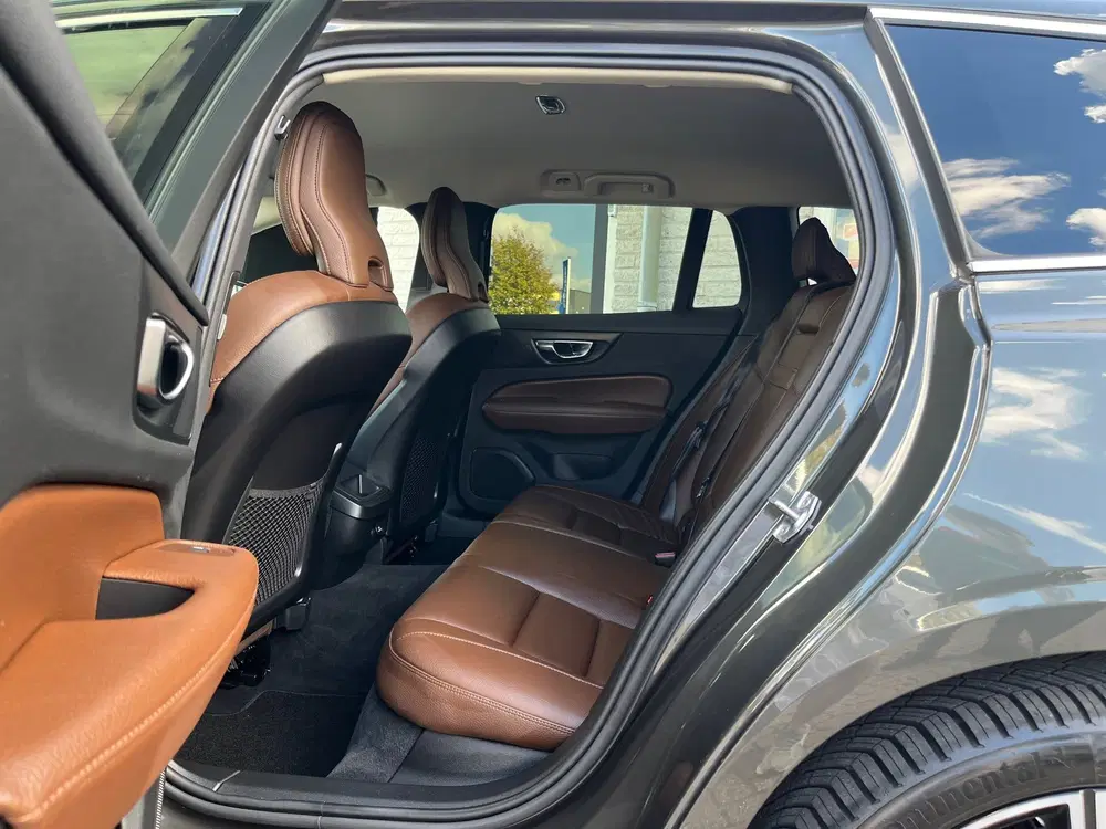 Volvo V60 2.0 T6 AWD Inscription uit 2019, foto 7