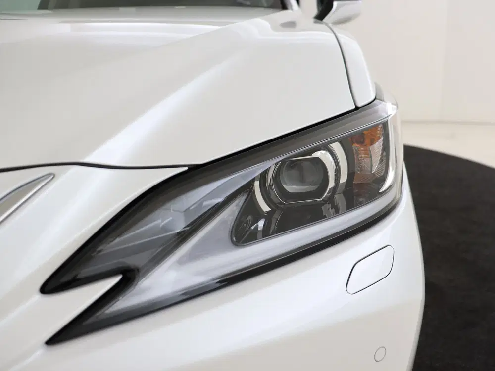 Lexus ES 300h 35th Edition uit 2026, foto 13