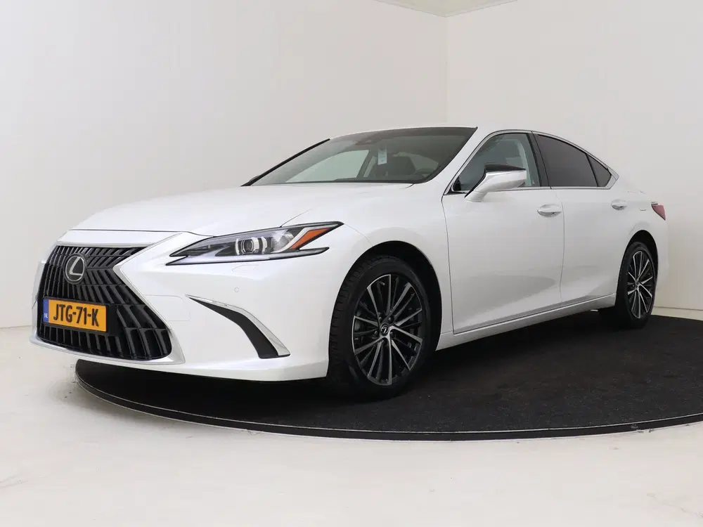 Lexus ES 300h 35th Edition uit 2026, foto 3